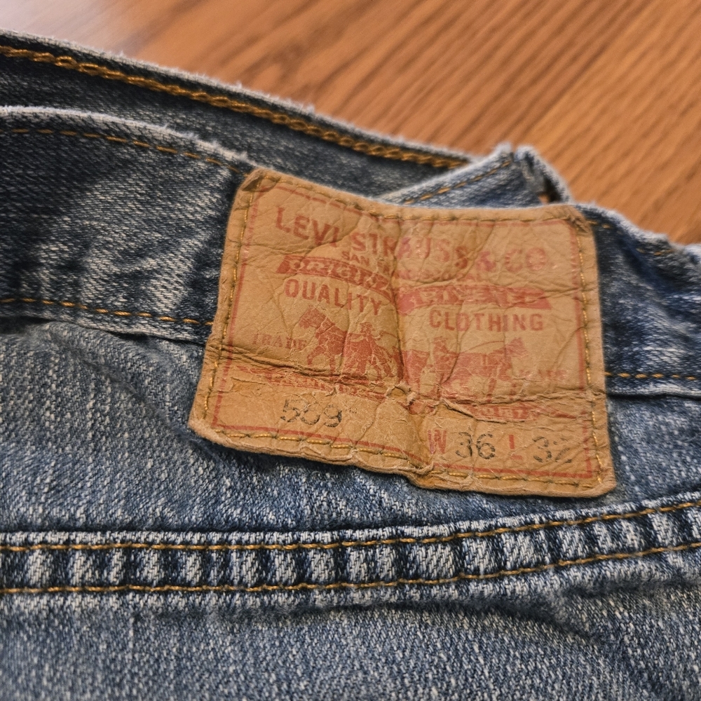 Levis 559 Jeans Men Denim Light Wash Relaxed Straight Fit Cotton Casual 36 X 32 - Picture 4 of 10